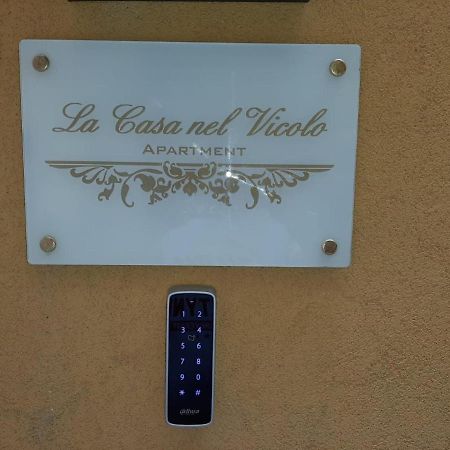 La Casa Nel Vicolo Apartment จีอาร์ดีนี นักซอส ภายนอก รูปภาพ
